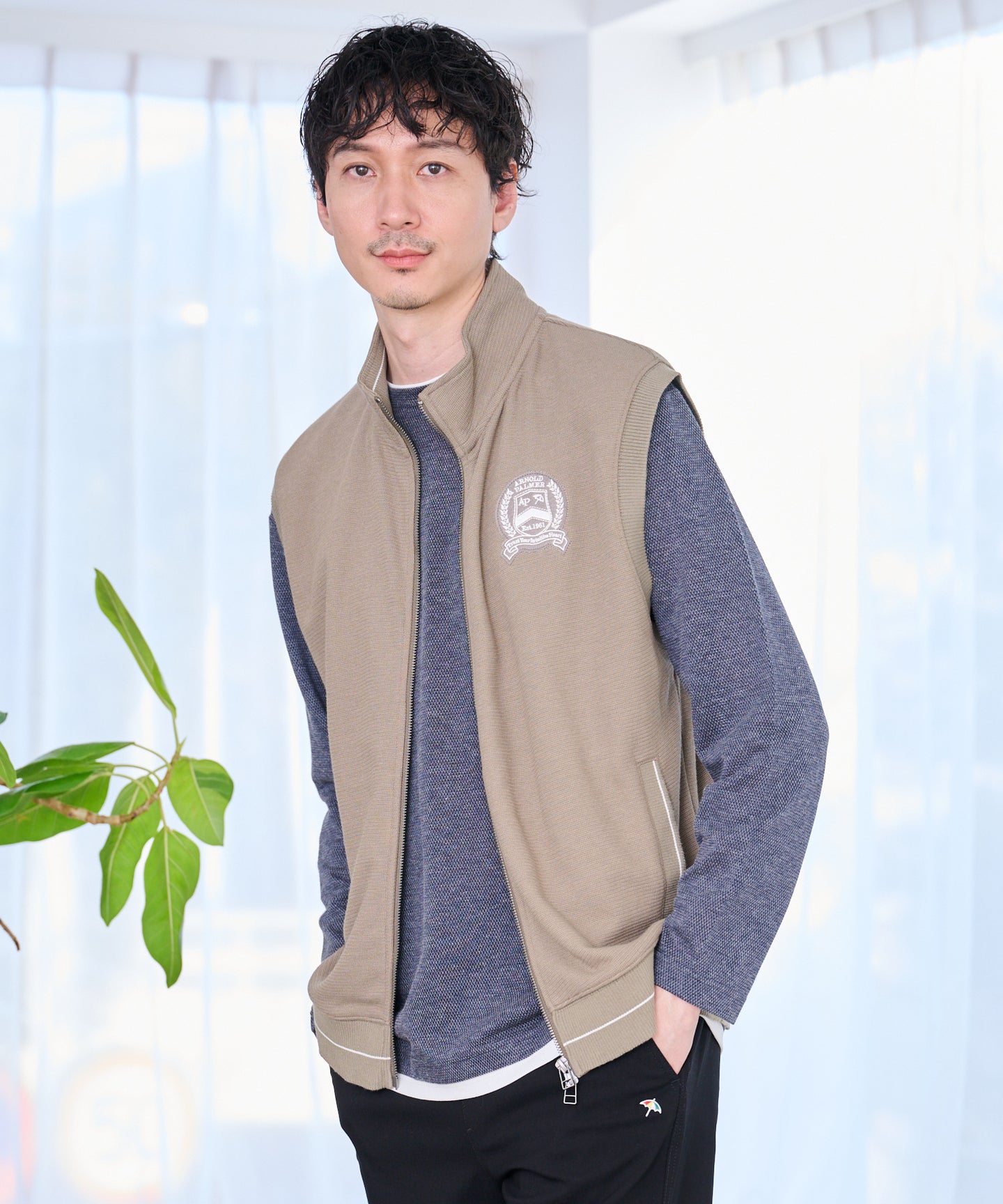 Arnold Palmer サカリバ スタンドフルジップベスト